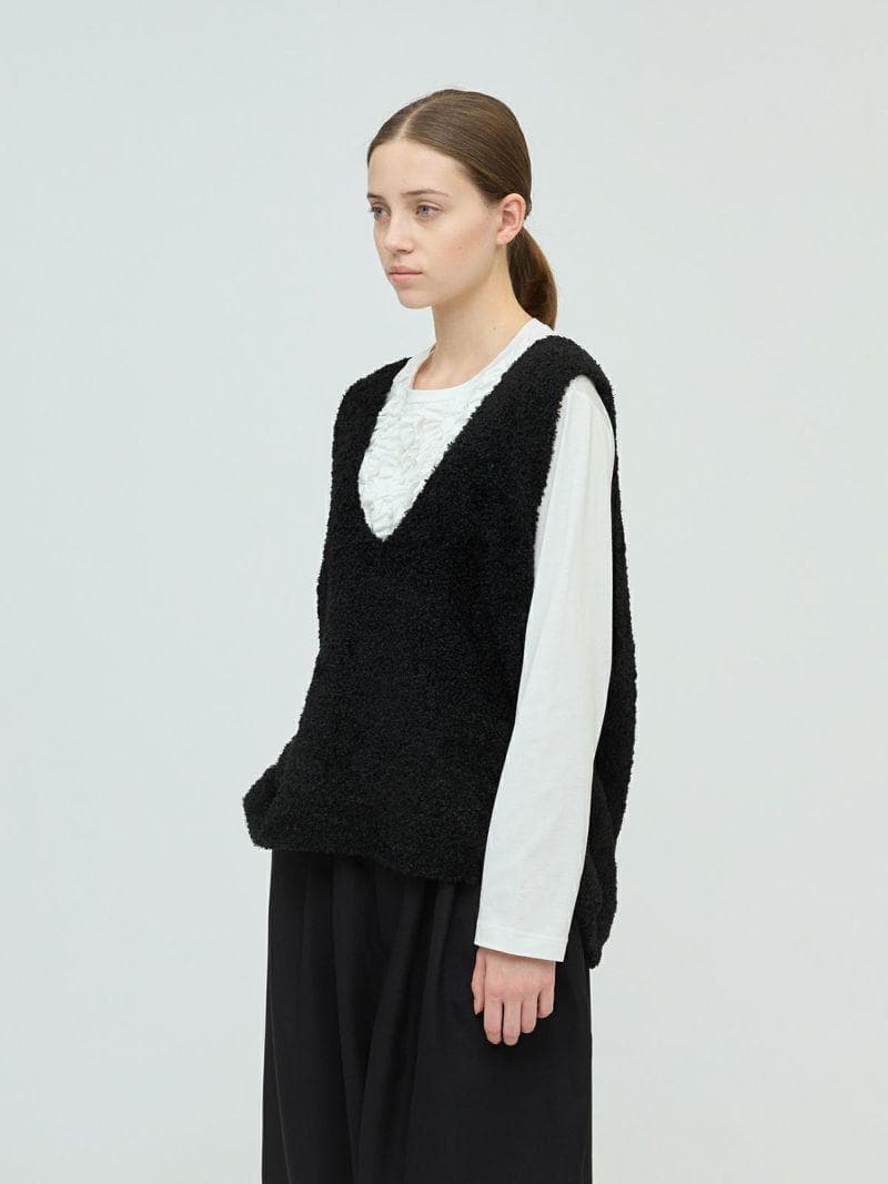 【新品タグ】mizuiro ind ミズイロインド 黒 へアリーVネックベスト