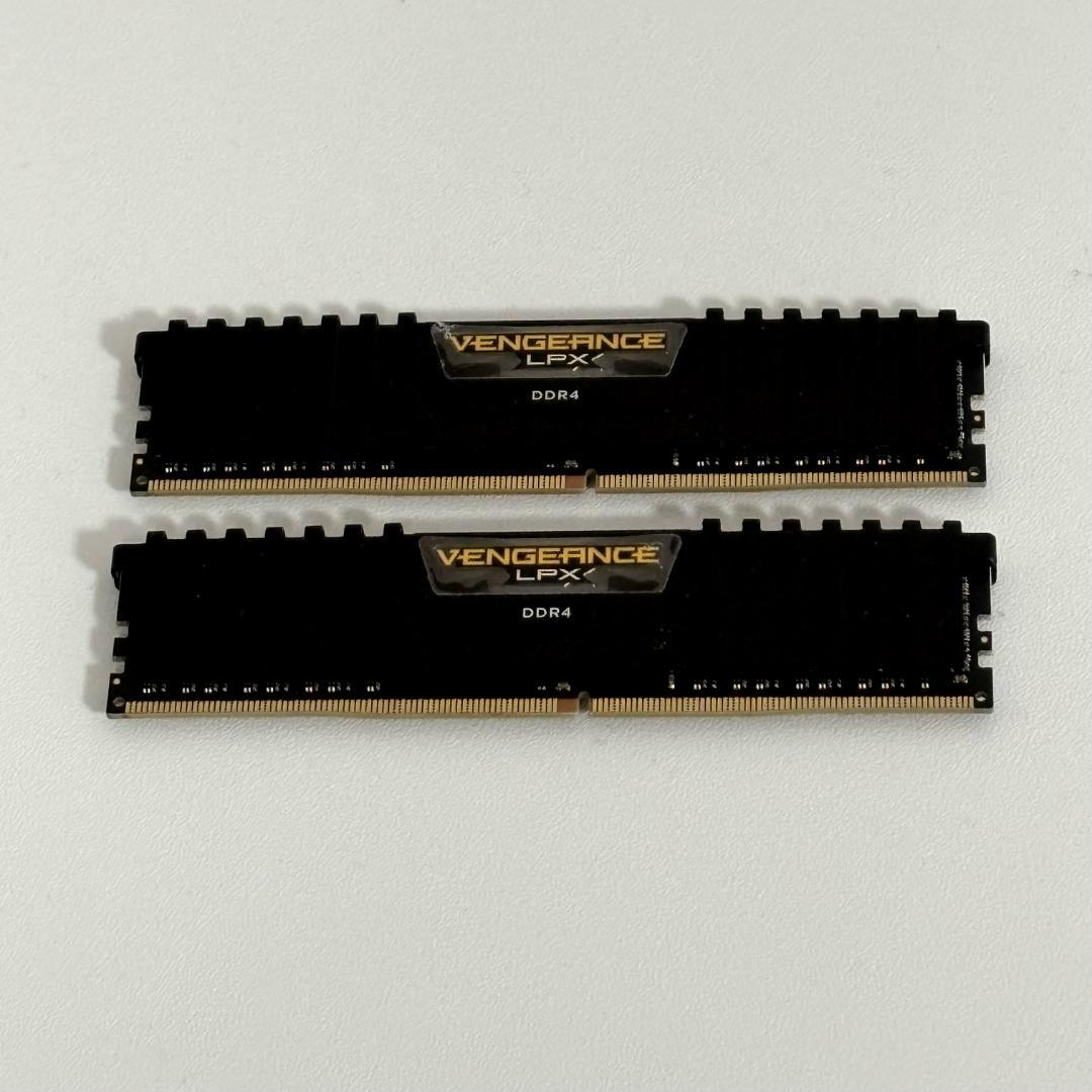 【動作確認済】Corsair DDR4-2666 16GB(8GBx2) LPX