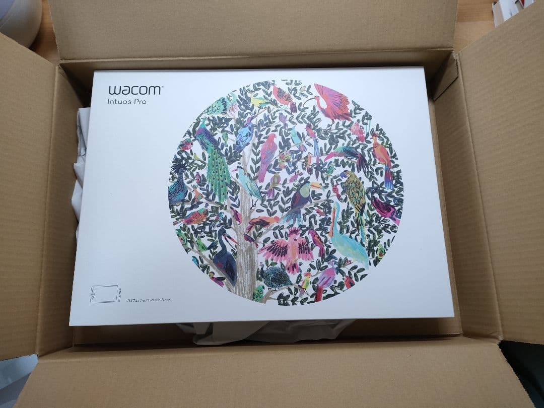 Wacom Intuos Pro Medium ペンタブレット 本体