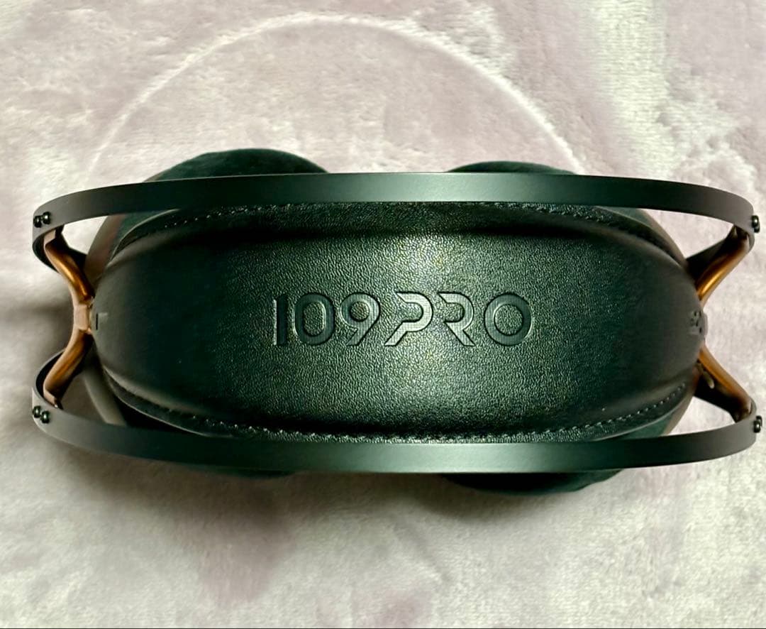 ヘッドホン Meze Audio 109 Pro