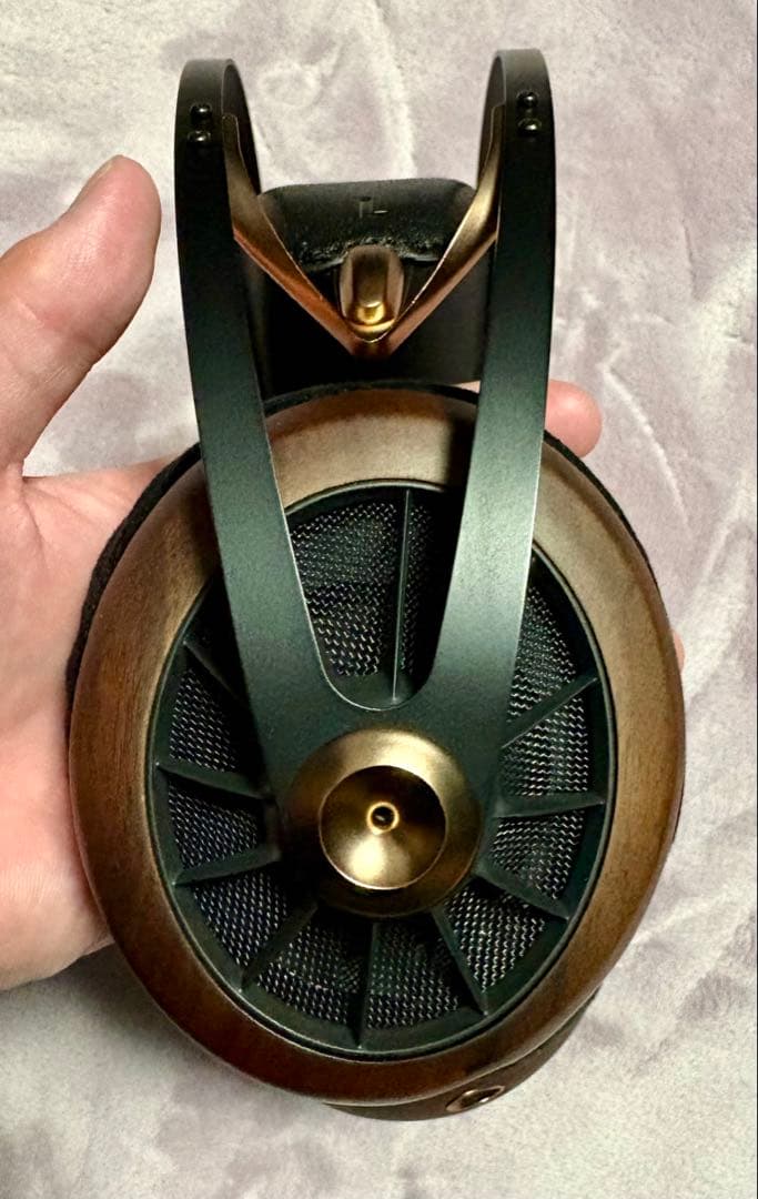 ヘッドホン Meze Audio 109 Pro