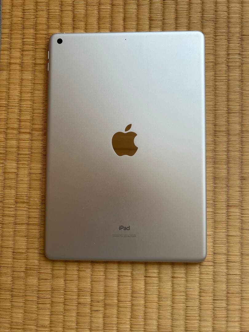 iPad 10.2 第7世代 2019 Wi-Fi 128 GB シルバー