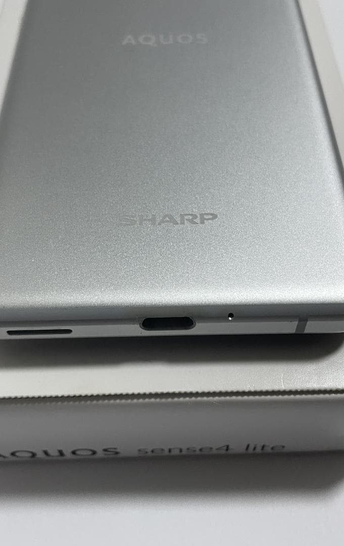 SHARP AQUOS sense4 lite SH-RM15 シルバー ガラス