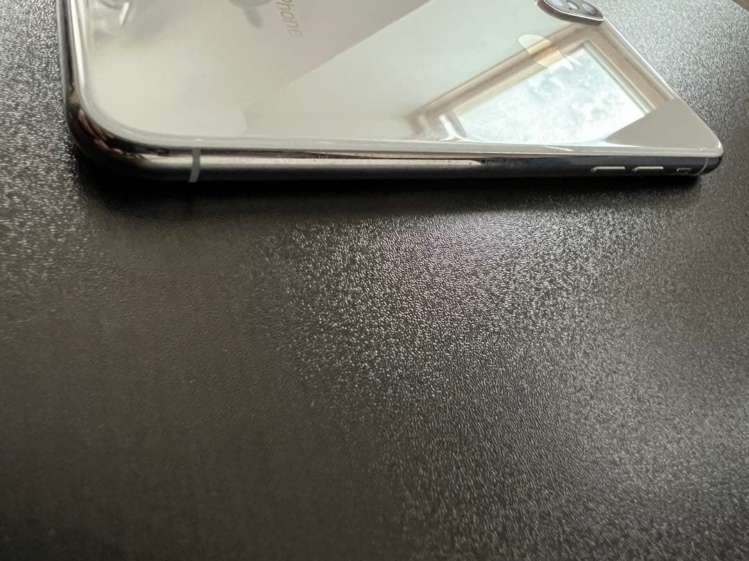 iPhone X 本体 充電器付属