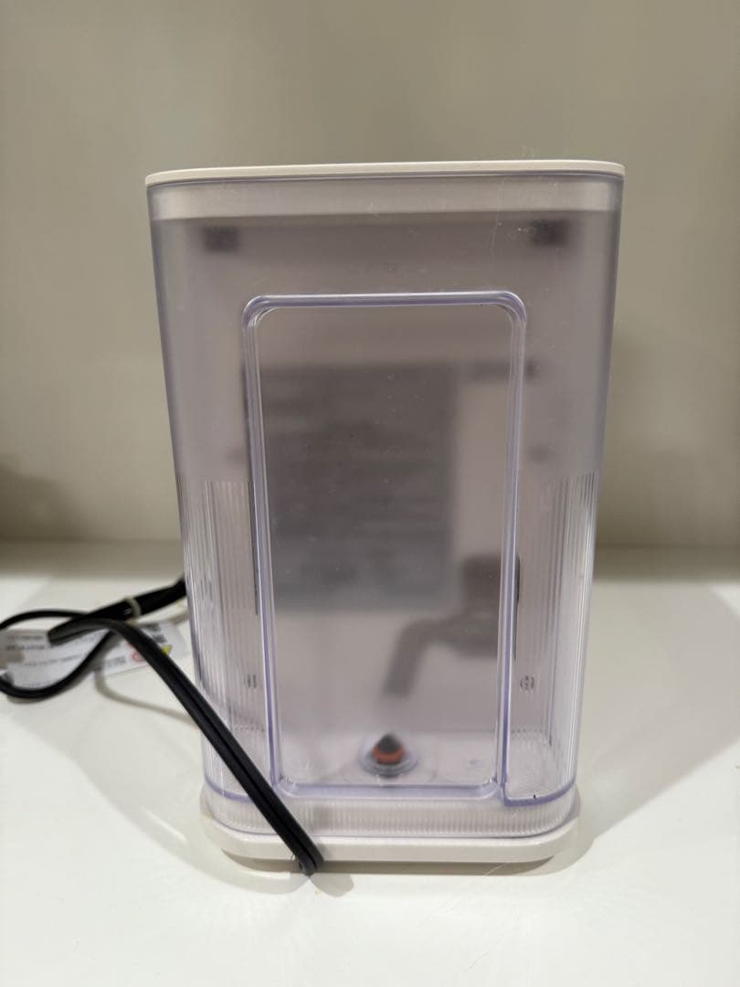 ネスプレッソ コーヒーメーカー ラティシマ・ワン F111（2019年製）