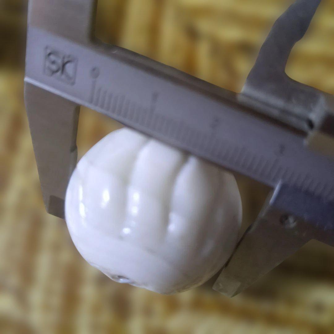 アイヌ　首飾り　みかん玉