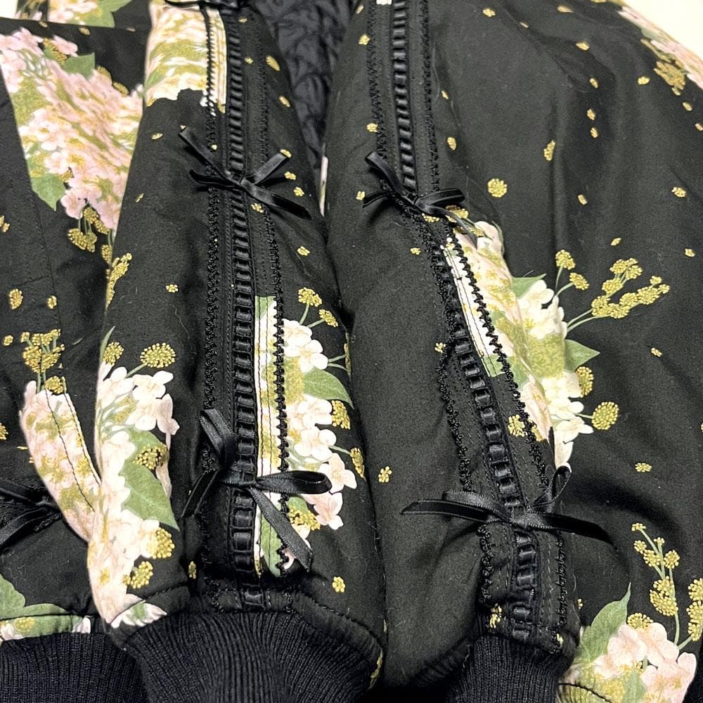 美品 ピンクハウス キルティング フード ブルゾン ブーケ ピコフリル リボン