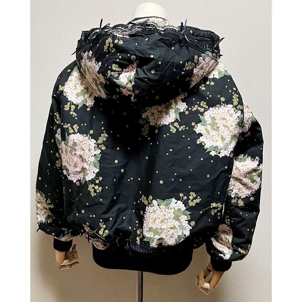 美品 ピンクハウス キルティング フード ブルゾン ブーケ ピコフリル リボン