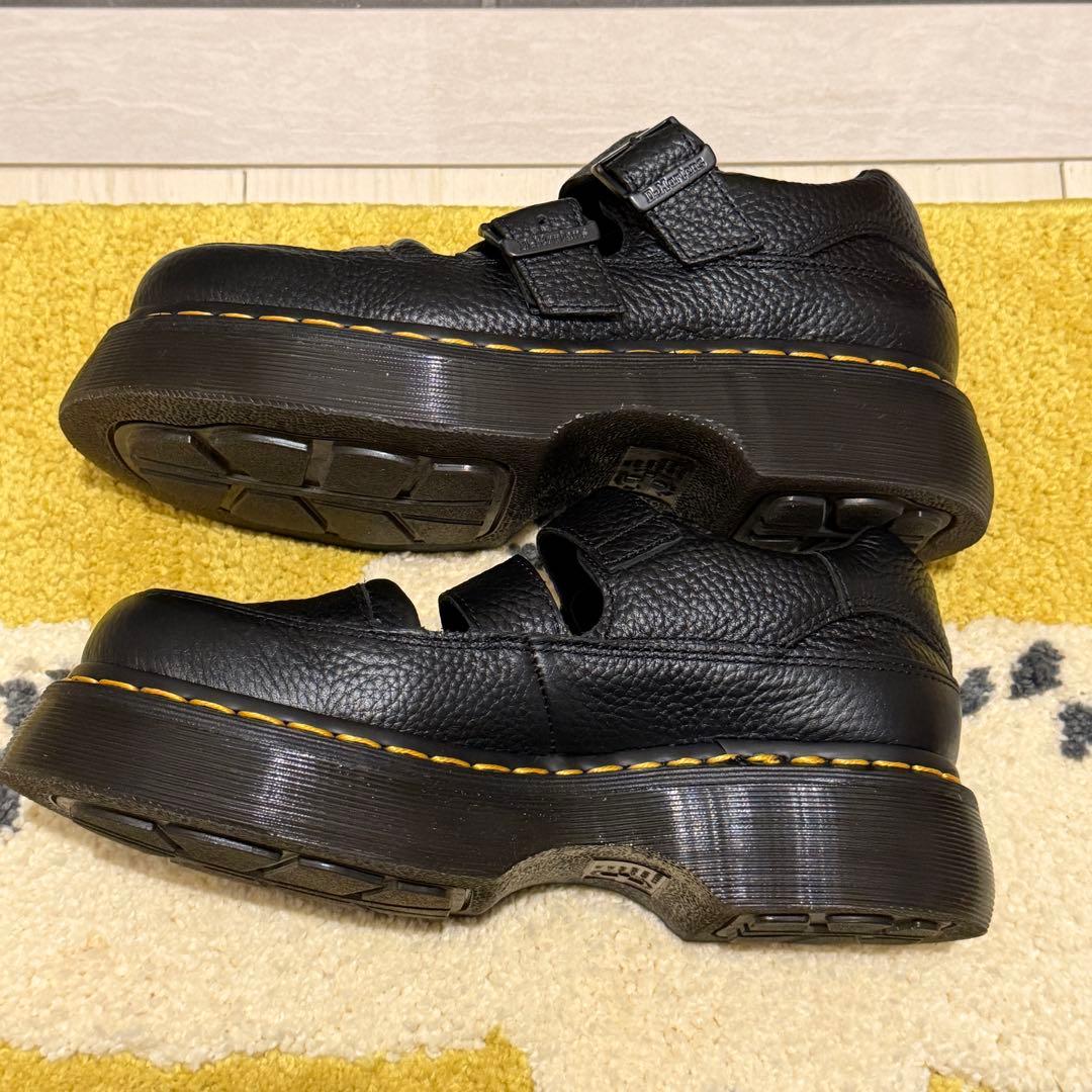 ドクターマーチン　BUZZ メリージェーン　UK5