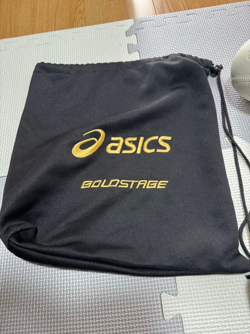 asics 軟式用グローブ　収納袋付き