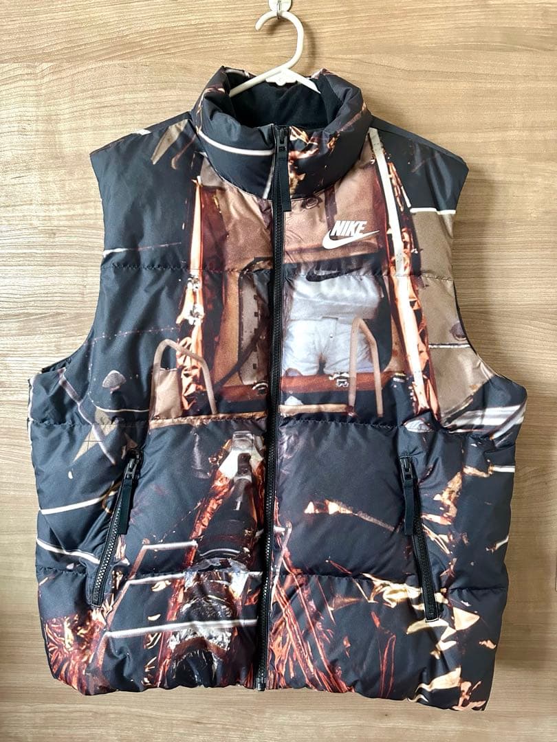 希少✨NIKE ナイキ ダウンベスト ゼログラビティ 総柄 バックロゴ Mサイズ