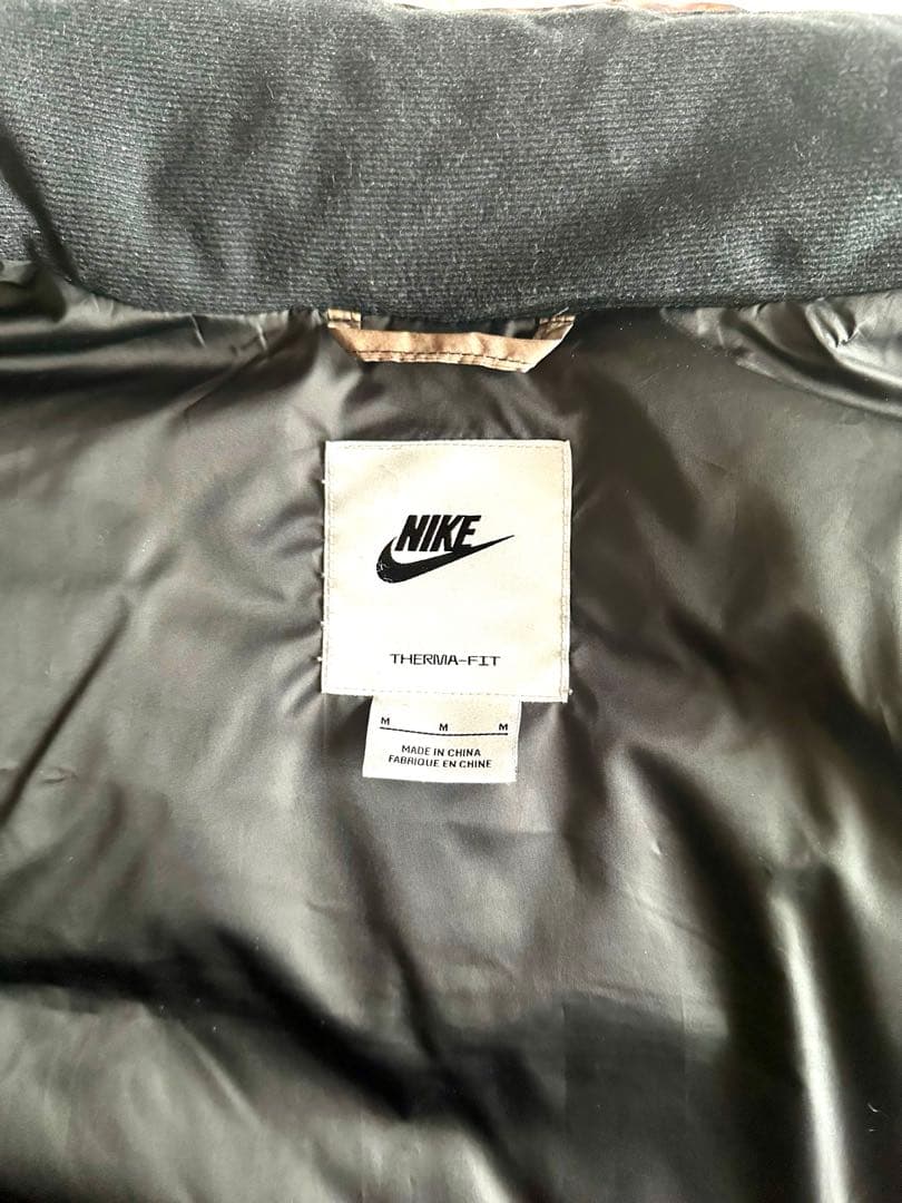 希少✨NIKE ナイキ ダウンベスト ゼログラビティ 総柄 バックロゴ Mサイズ