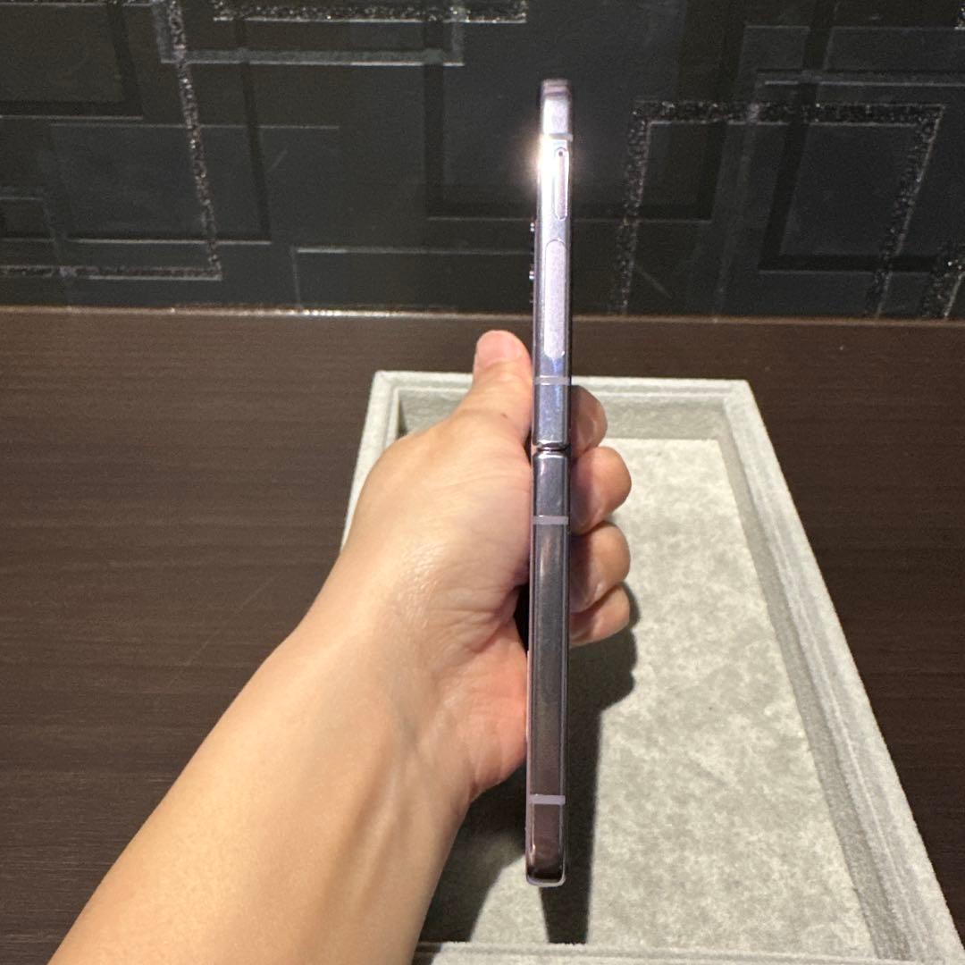 【美品】Galaxy Z Flip4 128GB パープル