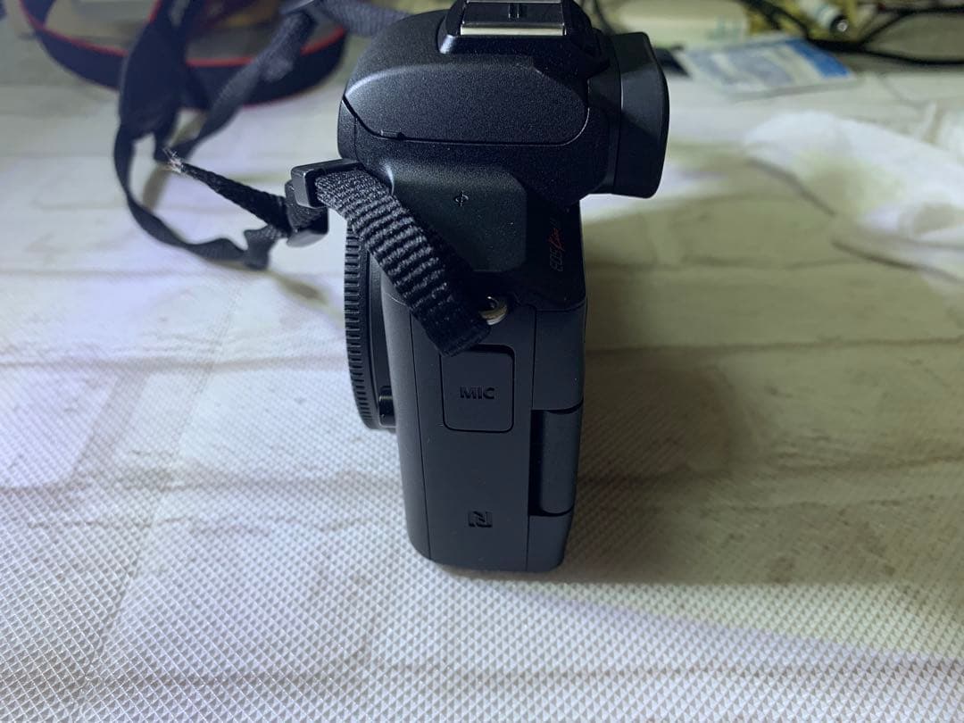 EOSKissMブラック　ダブルレンズ　EF-M15-45mm EF–M22mm