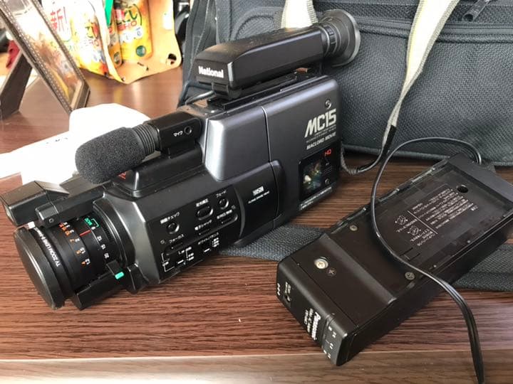 昔のビデオカメラ