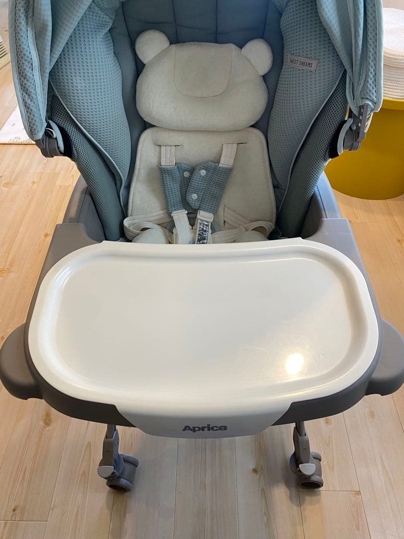 アップリカ　ハイローチェア　ユラリズム　オートプレミアム