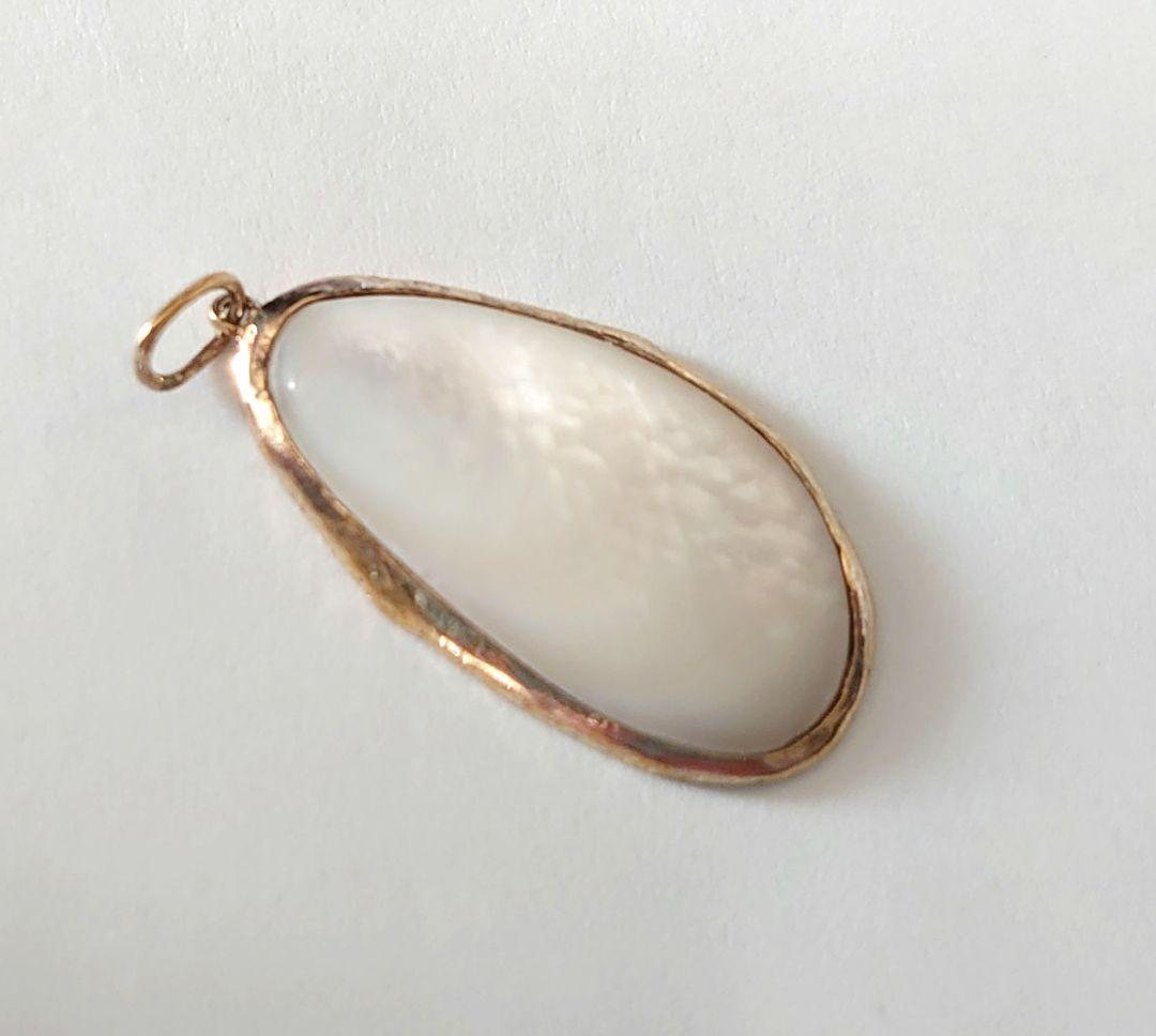 agete 白蝶貝 ゴールド チャーム