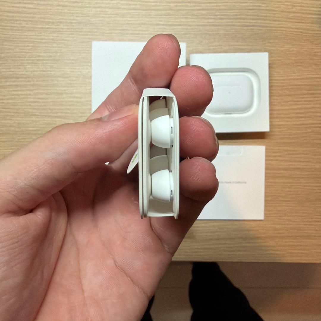 超美品 AirPods pro 第二世代 おまけ付き