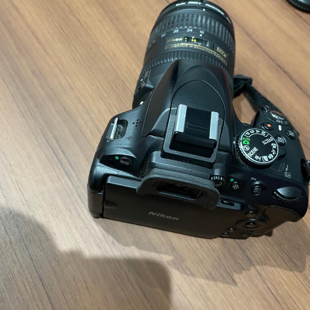 NIKON D5100 16-85mmズームレンズ 保護レンズ予備バッテリー付き