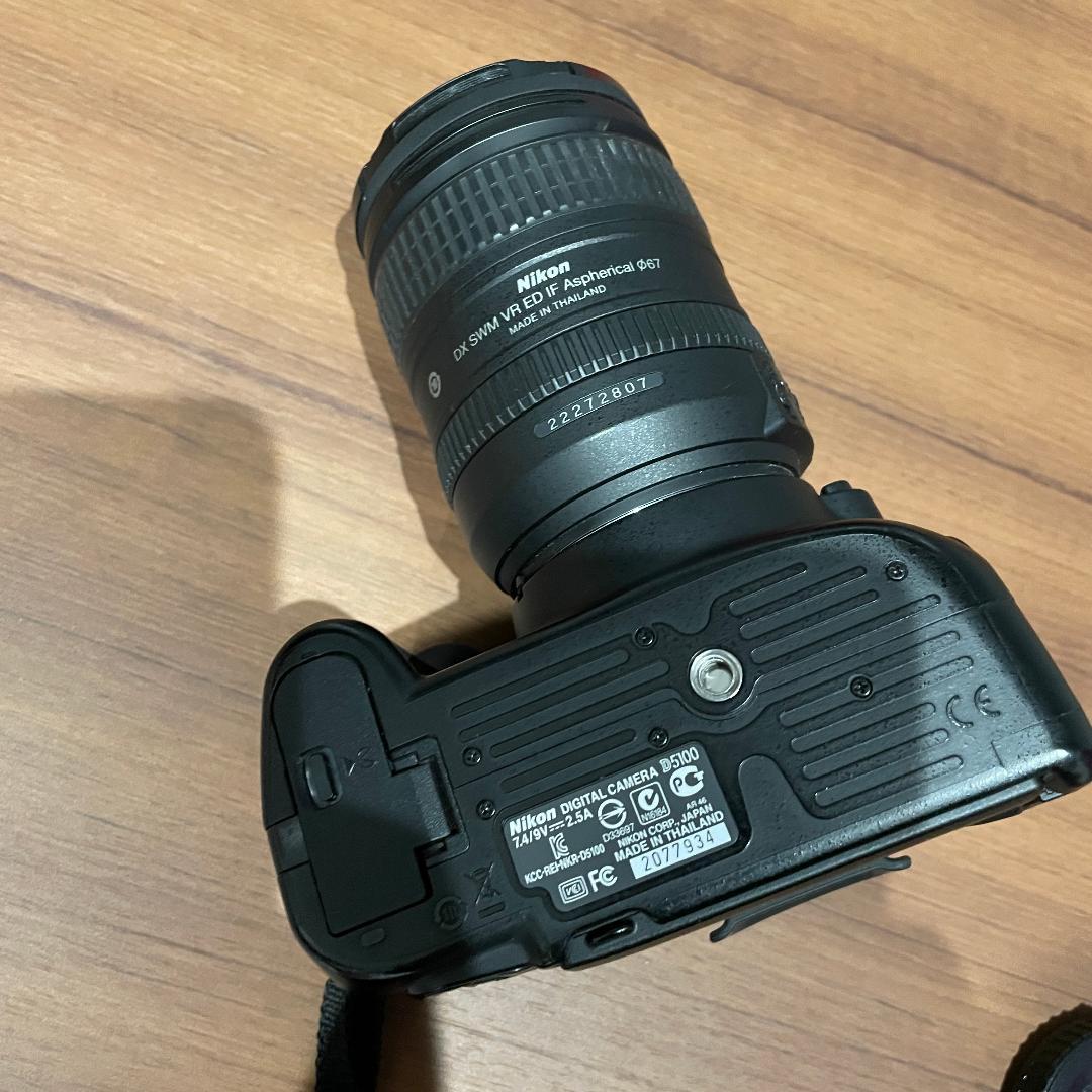 NIKON D5100 16-85mmズームレンズ 保護レンズ予備バッテリー付き