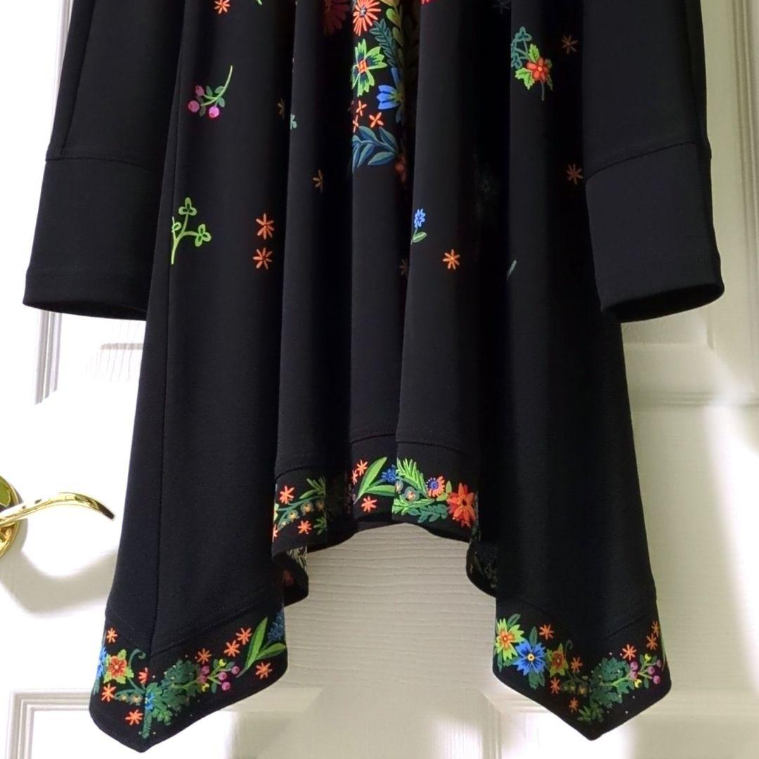 【専用】◎未使用　TOKUKO 1er VOL　チュニック　お花　トリム　ハート