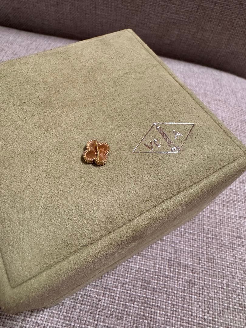 ヴァンクリーフ&アーペル VCA スウィートアルハンブラ オニキス ピアス