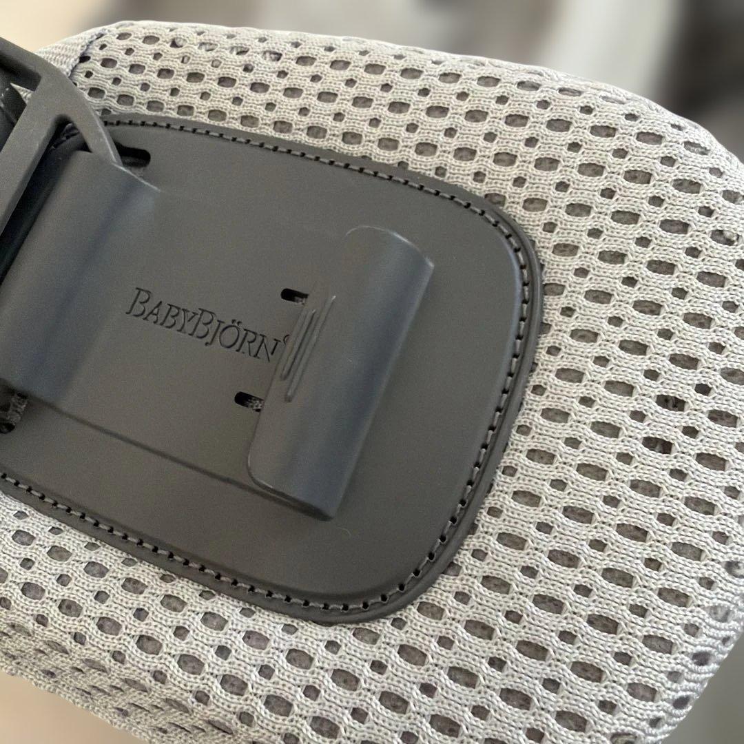 【み】ベビービョルン　ハーモニー　抱っこ紐　シルバー