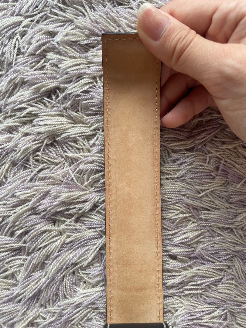 ロエベ　バングル