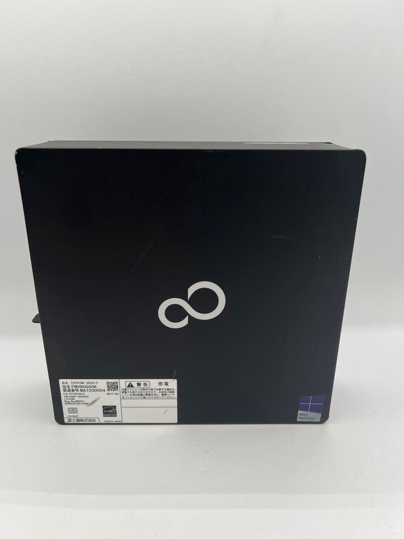 富士通 ウルトラスモールPC ESPRIMO Q556/P 12