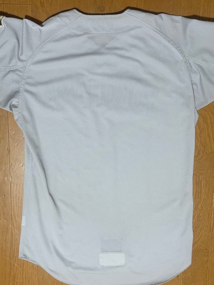 横浜高校野球部公式戦ユニフォーム