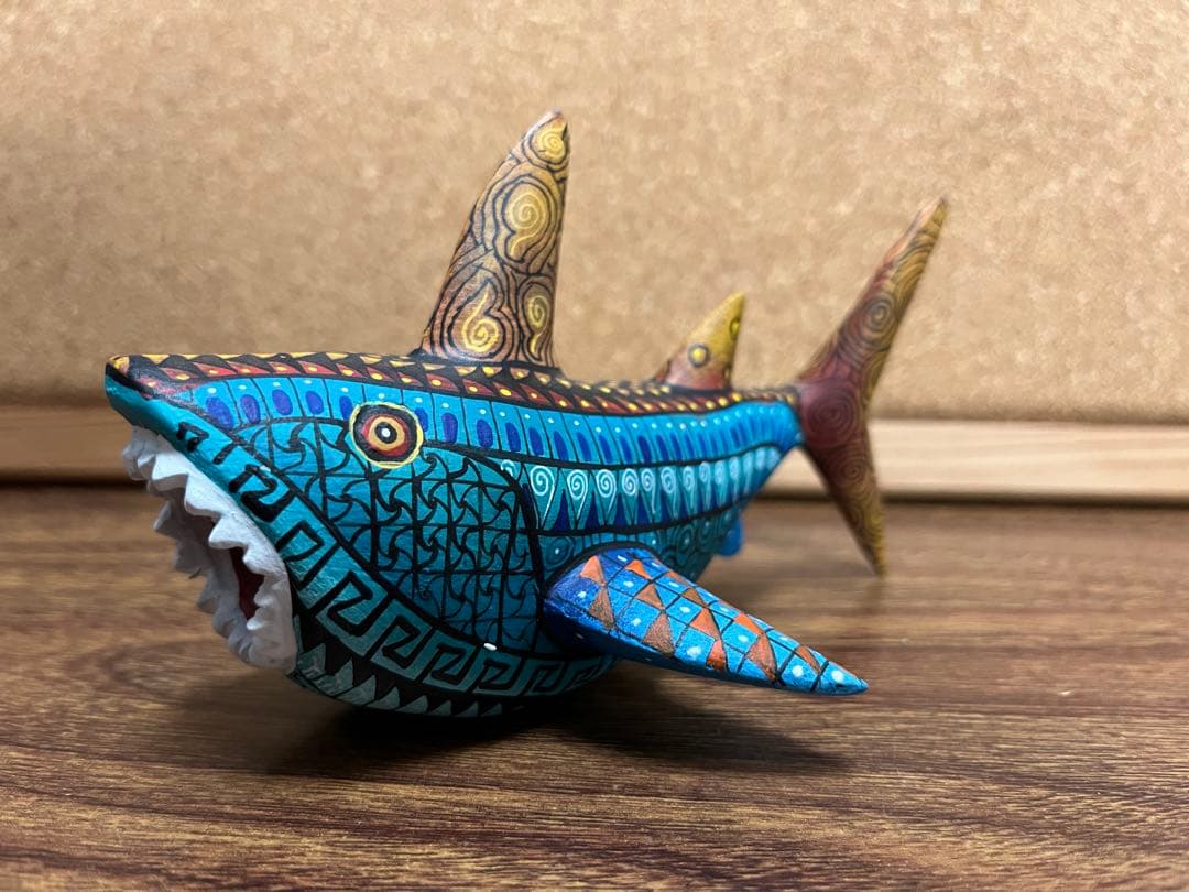 メキシコ伝統工芸 アレブリヘ 青いサメ Taller Casa Cruz