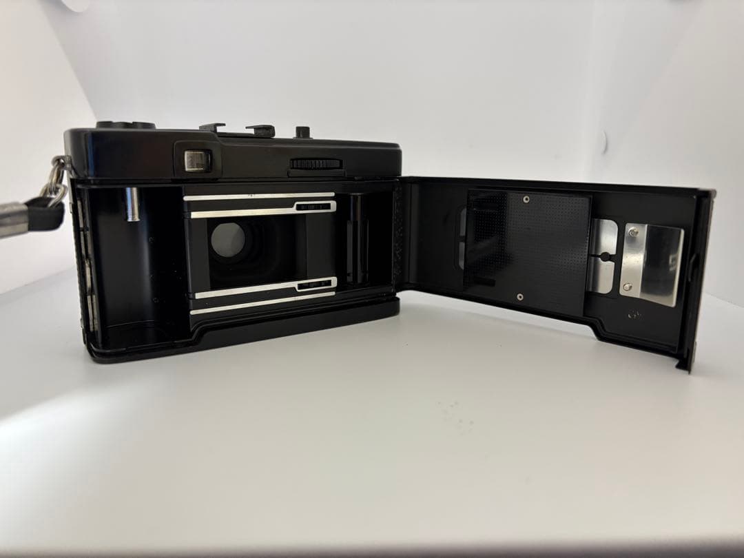 【ジャンク品】オリンパス Olympus Trip 35 ブラック c3612