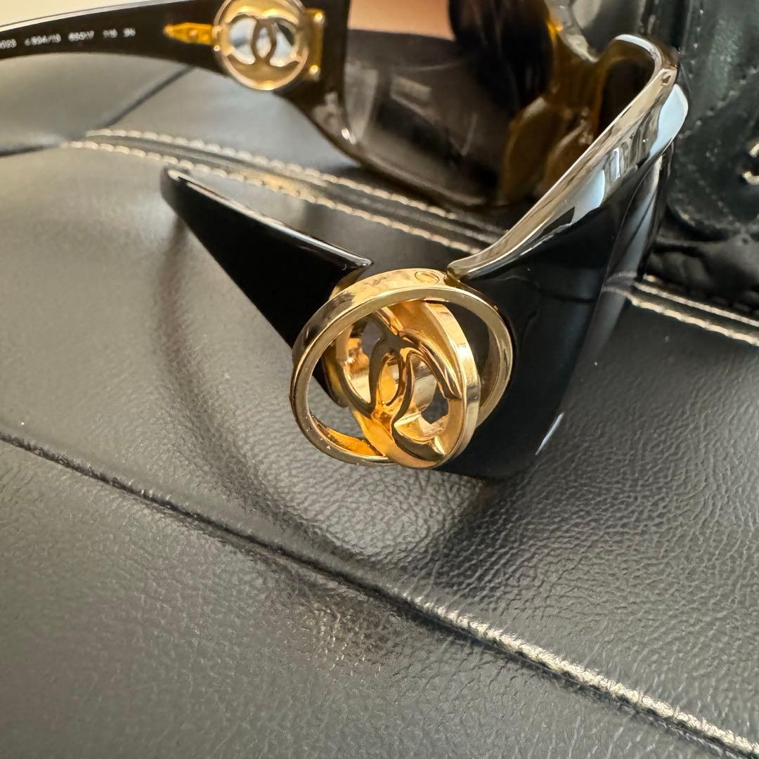 ななこ♡CHANEL サングラス ケース付き