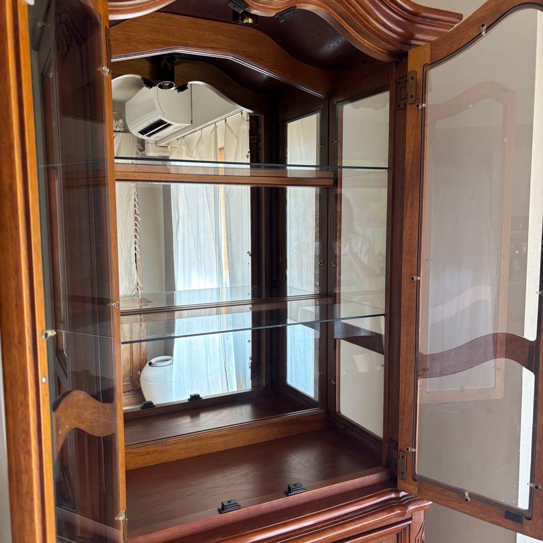 イタリア　ガラス　キャビネット　カップボード　飾り棚　アンティーク　ヨーロピアン