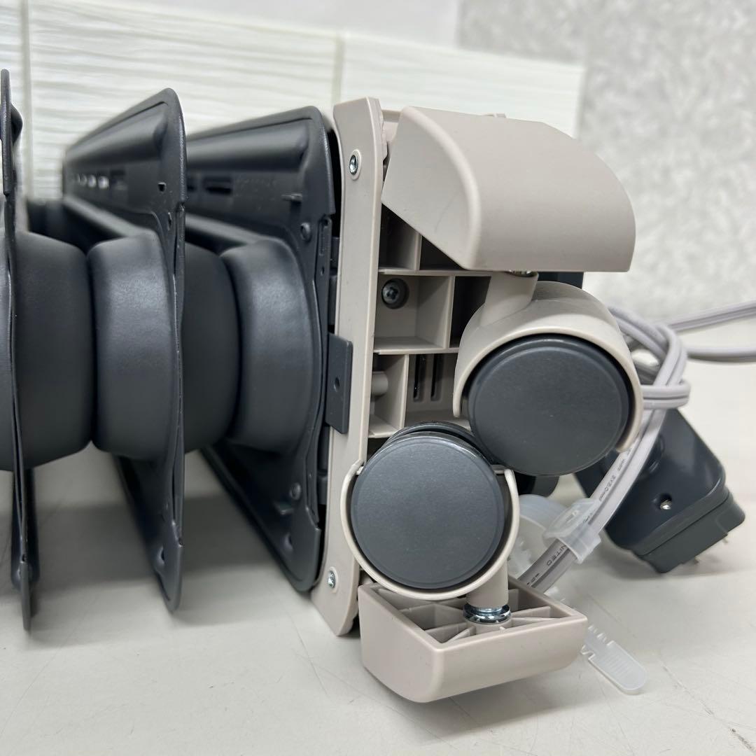 デロンギ　VertiCaldo オイルヒーター　RHJ21F0812-GY