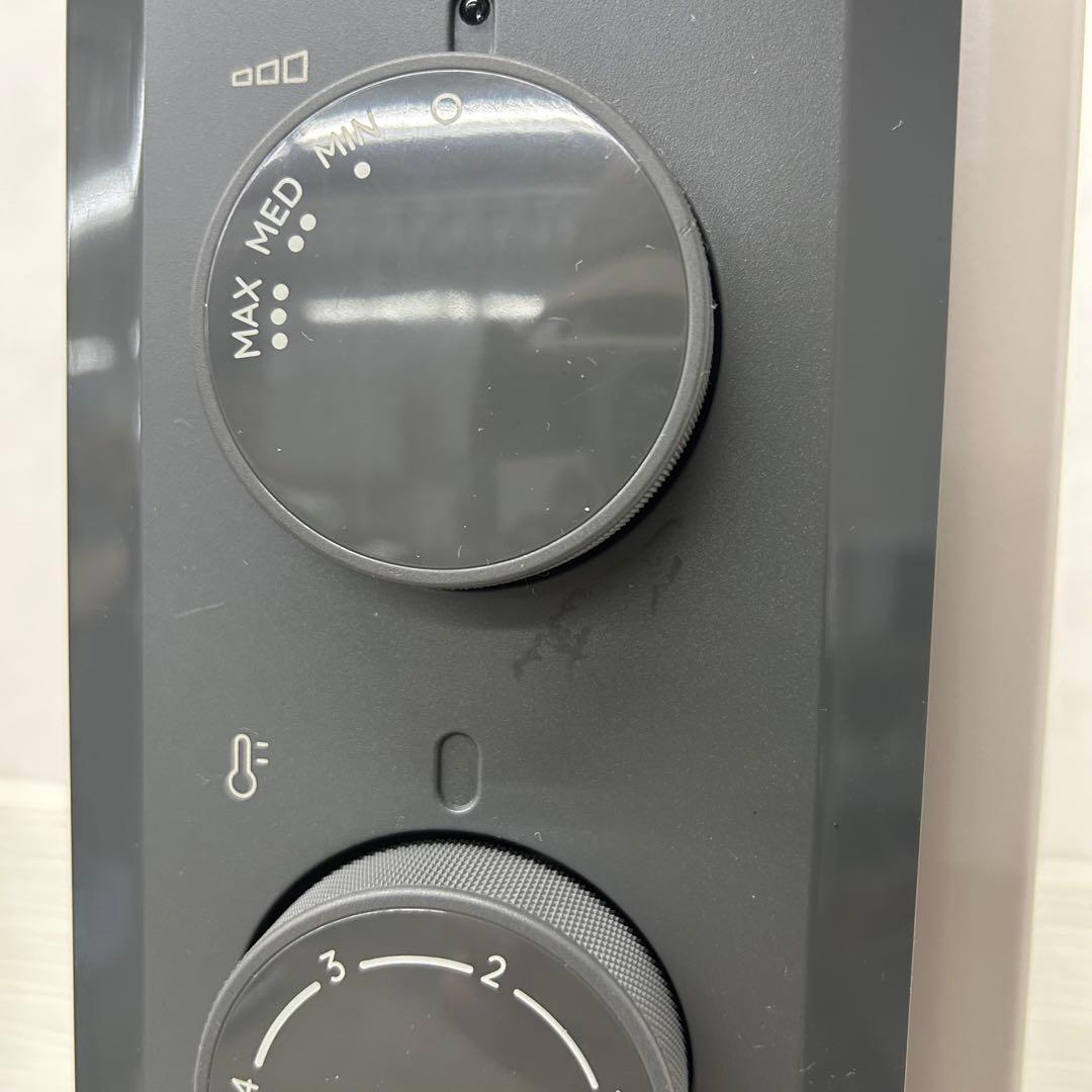 デロンギ　VertiCaldo オイルヒーター　RHJ21F0812-GY