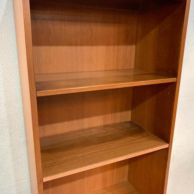 くらげ様■ヴィンテージのチークディスプレイキャビネット（扉収納）