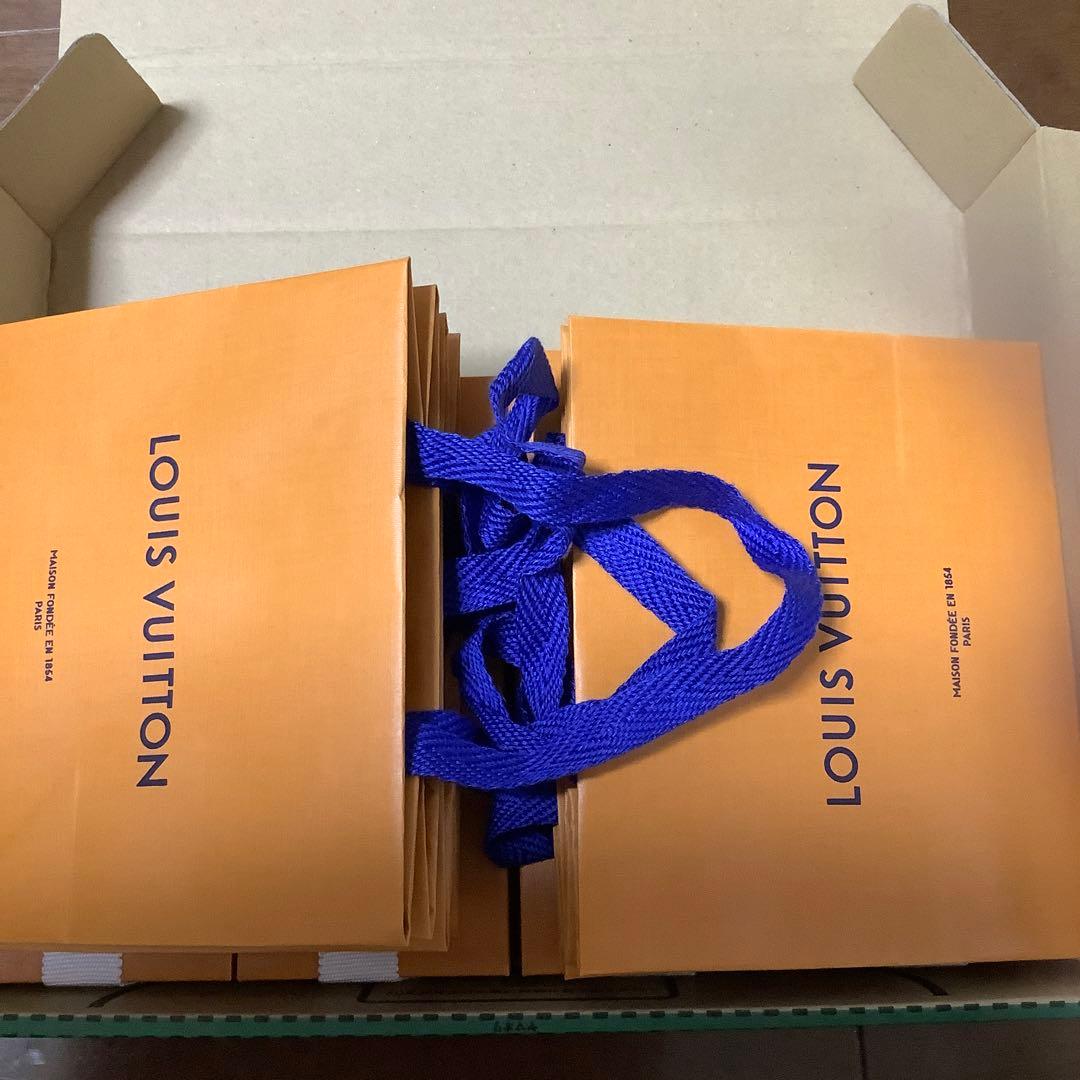 ❤️パリLV正規品　LOUIS VUITTON チョコレート　ミルク&ダーク4箱