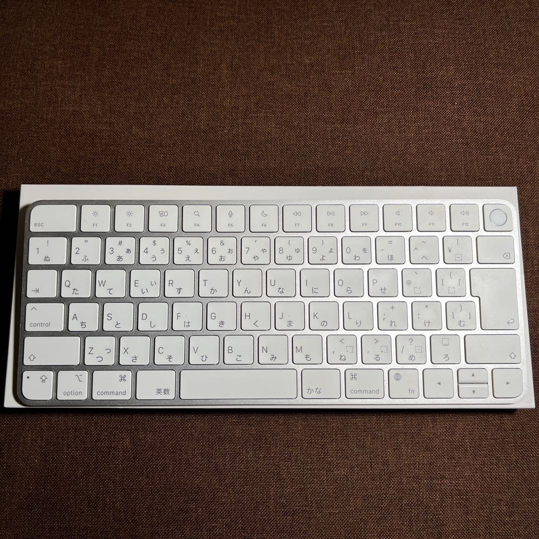 Apple Mac mini（M1） +Magic Keyboard