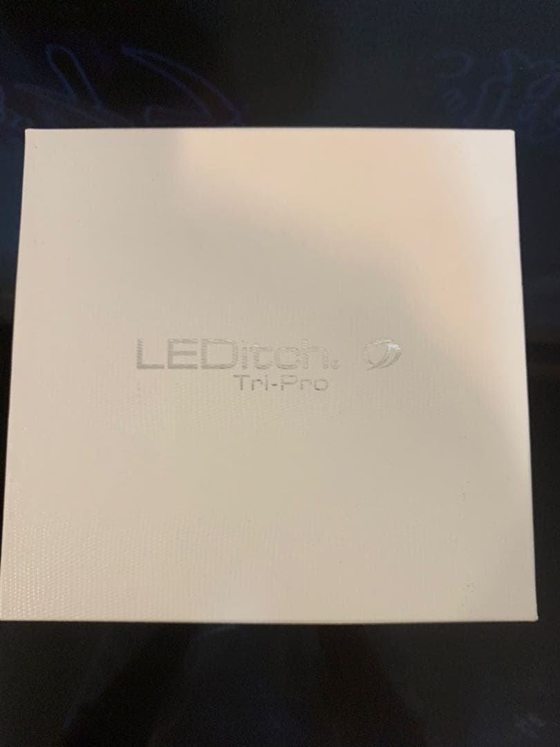 LEDitch Tri-Pro LED美容器