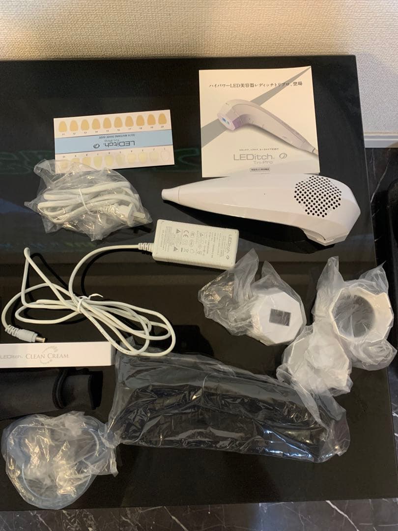 LEDitch Tri-Pro LED美容器