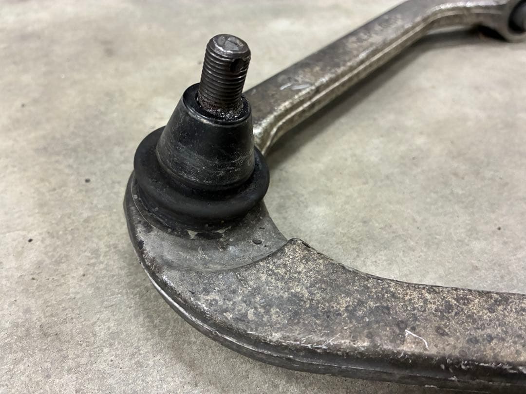 nm35 ステージア アッパーアーム z33 v35 流用に