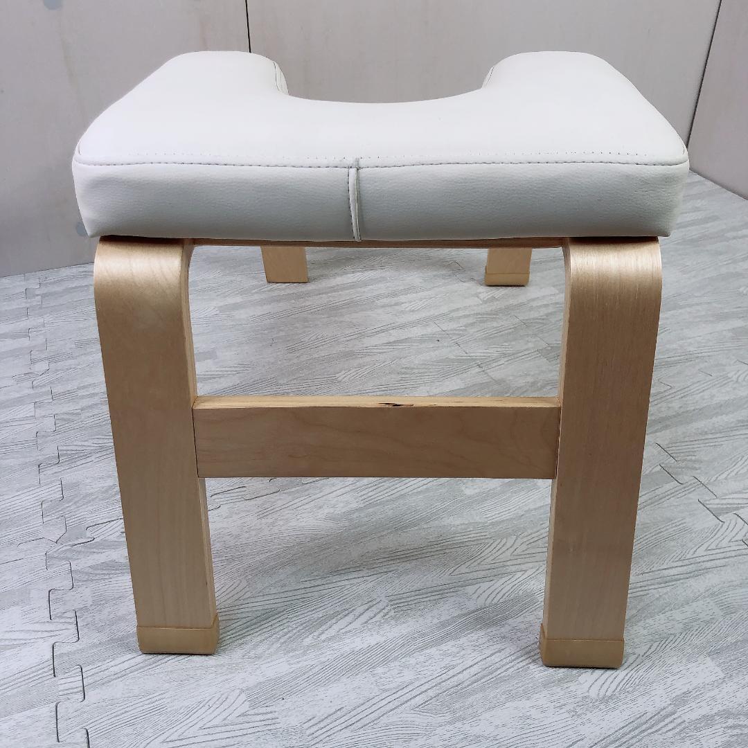 ヨガヘッドスタンド Feet up ヨガワークス