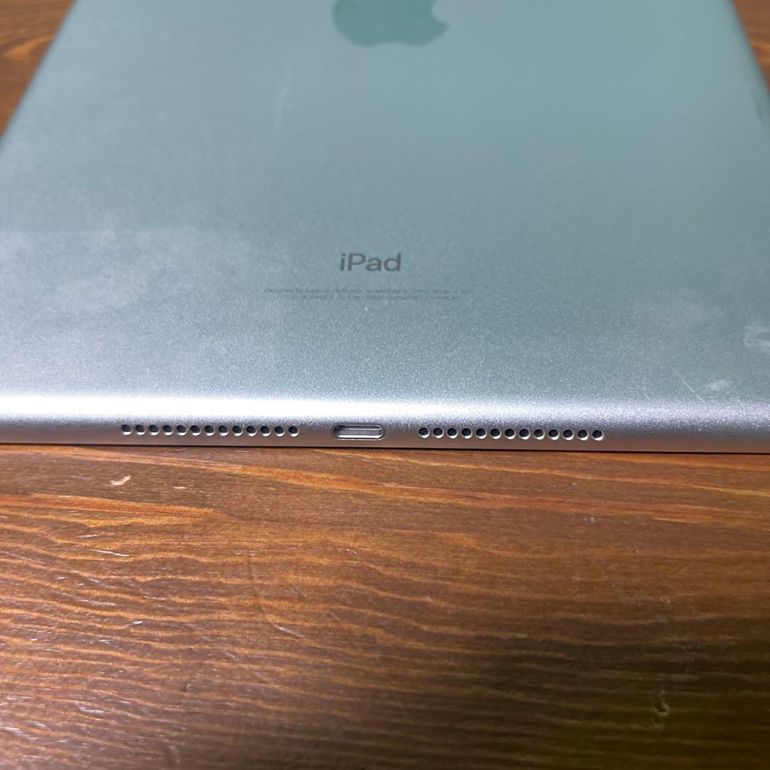 ア*ン様 Apple アップル　iPad 本体　第6代　128G