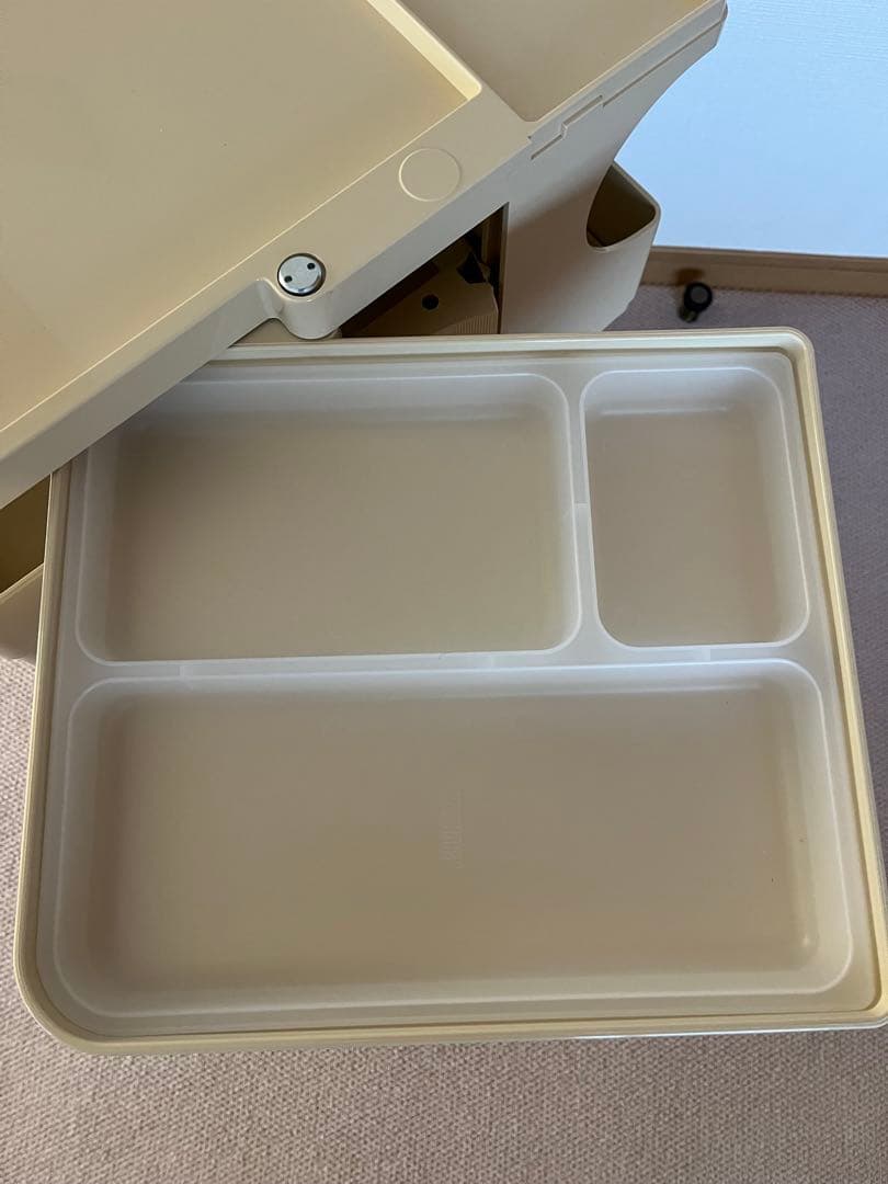 【お値下げ！！】ボビーワゴン ベージュB-LINE 正規品 5段棚×3段ポケット