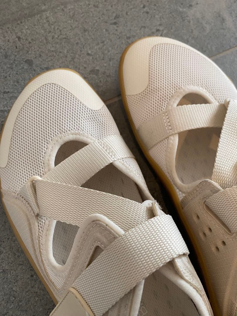 Vivobarefoot ビボベアフット トラッカーサンダル