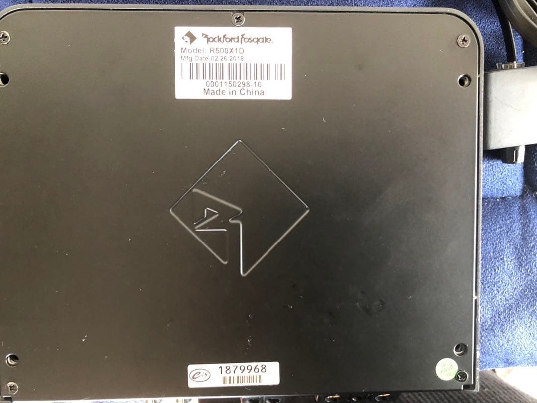 Rockford Fosgate R500X1D アンプ