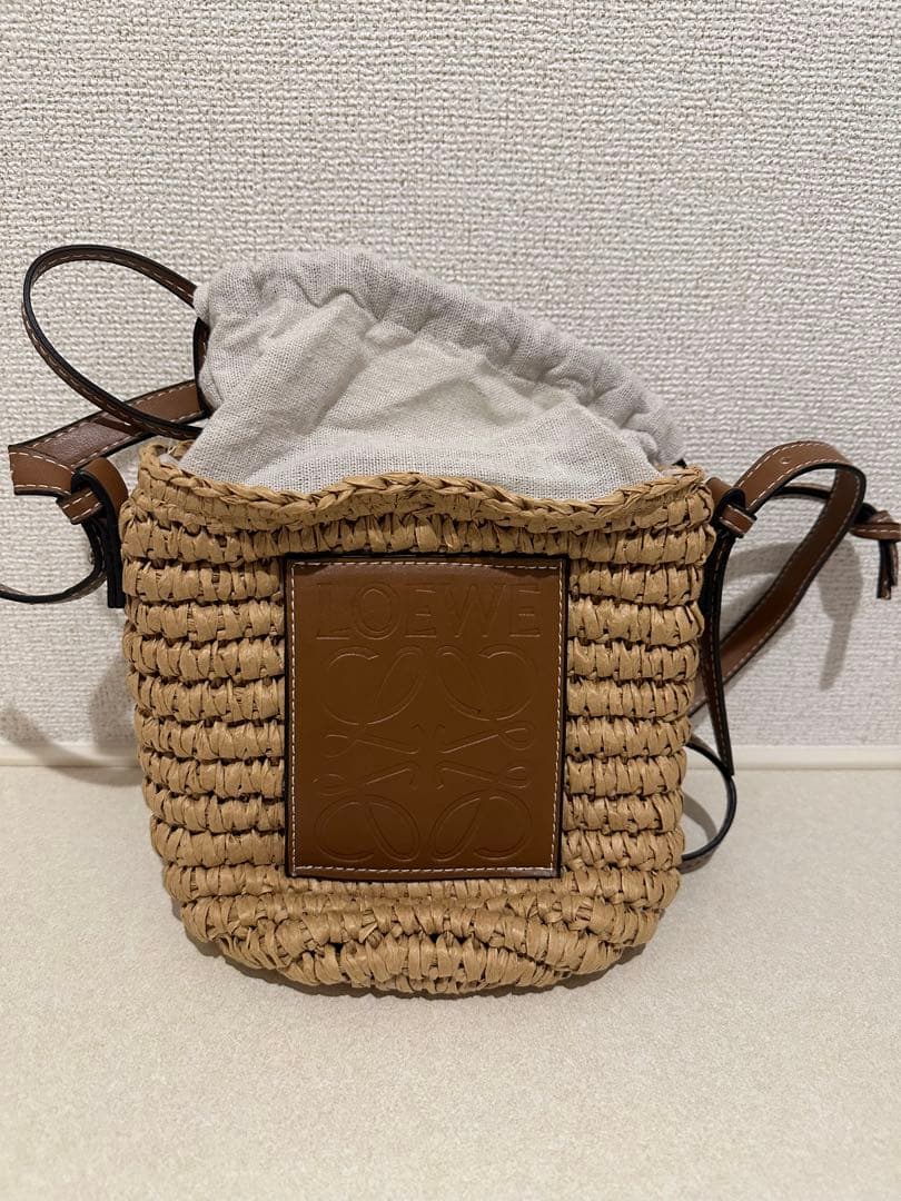 最終値下げ LOEWE 巾着型 かごバッグ