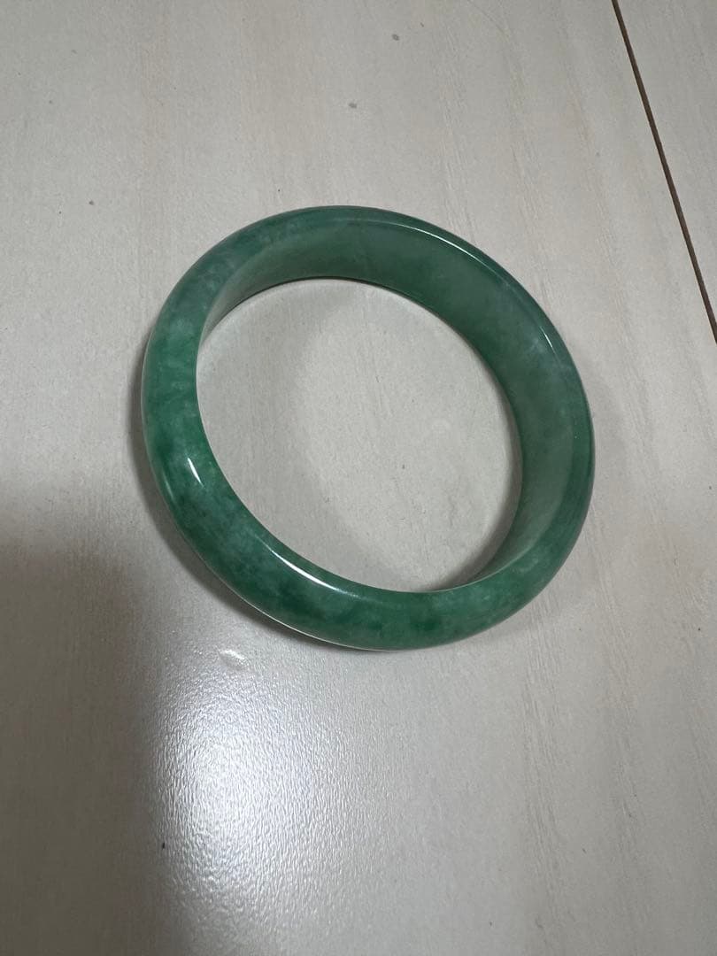 鑑定書付き未使用天然ヒスイ翡翠緑色バングルブレスレットジェダイトミャンマー