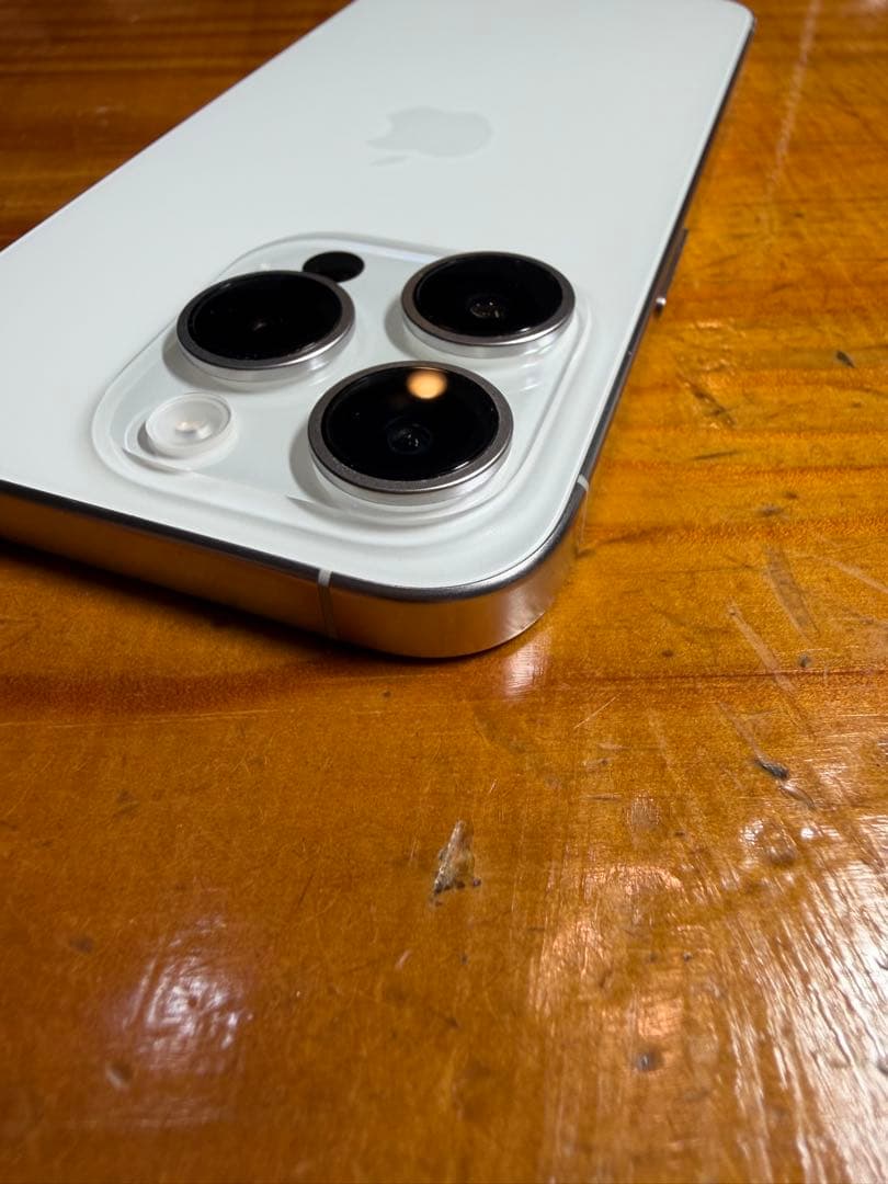 値下げ！！iPhone 15Pro ホワイトチタニウム 128GB SIMフリー